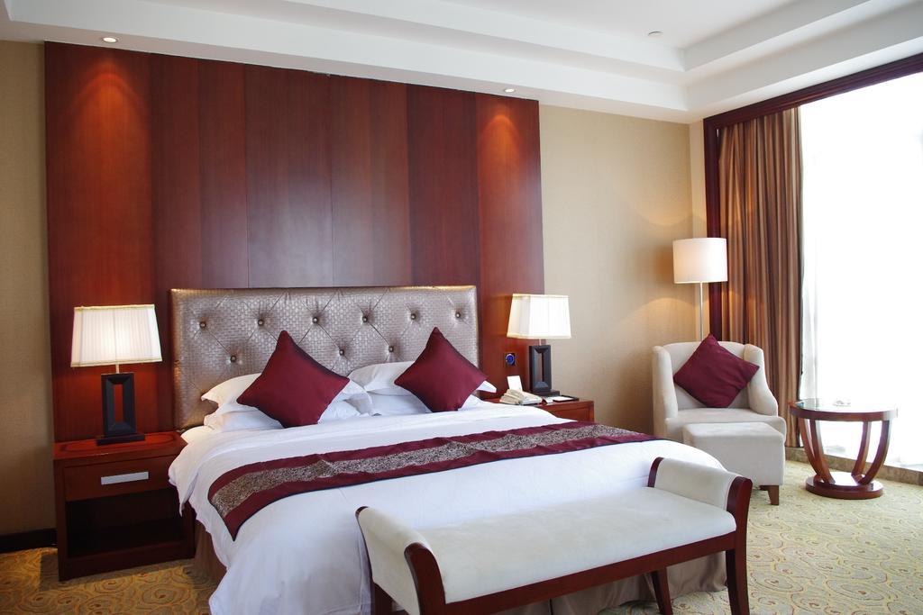 Harbour Oriental Hotel Нинбо Номер фото