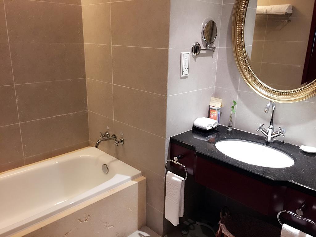 Harbour Oriental Hotel Нинбо Номер фото